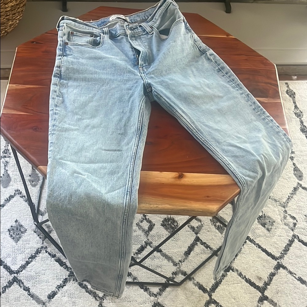 Abercrombie Ankle Straight Ultra High Rise